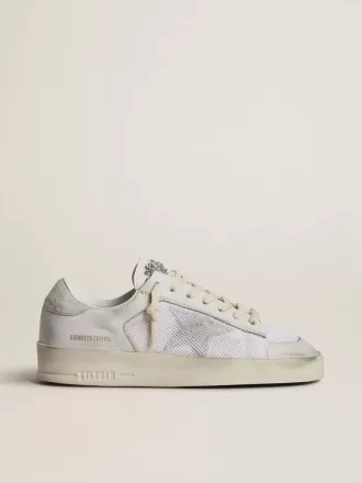 Stardan LTD in pelle bianca con stella e linguetta sul tallone in camoscio grigio ghiaccio Stardan LTD in pelle bianca con stella e linguetta sul tallone in camoscio grigio ghiaccio