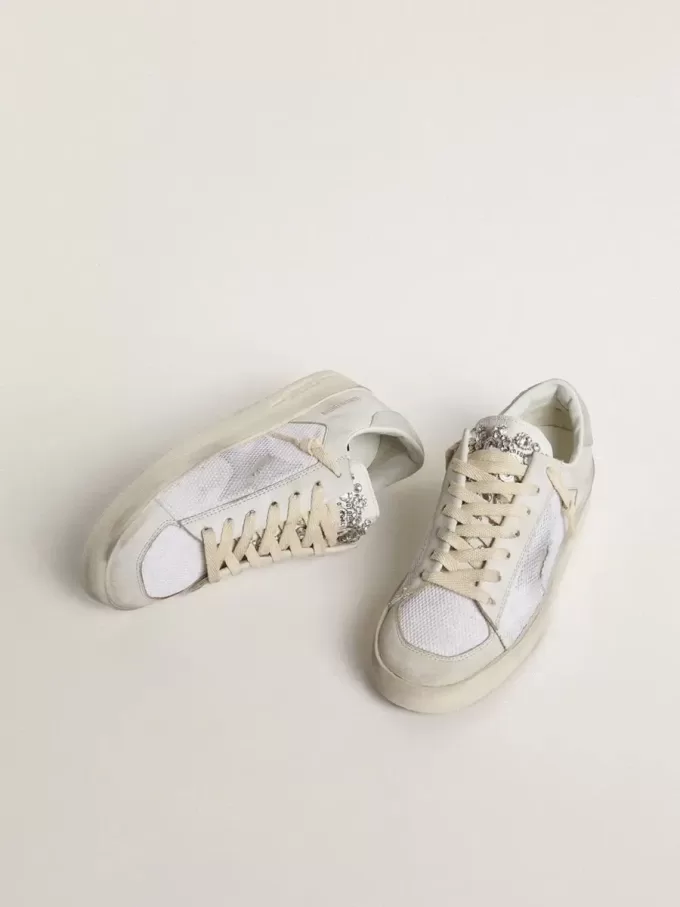 Stardan LTD in pelle bianca con stella e linguetta sul tallone in camoscio grigio ghiaccio Stardan LTD in pelle bianca con stella e linguetta sul tallone in camoscio grigio ghiaccio