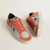 Stardan LTD in pelle scamosciata color corallo e mesh con stella in pelle nera