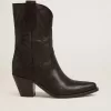 Stivali bassi da donna Wish Star in pelle nera con ricamo a stella Stivali bassi da donna Wish Star in pelle nera con ricamo a stella