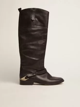 Stivali da donna in pelle nera con morsetto sul tallone