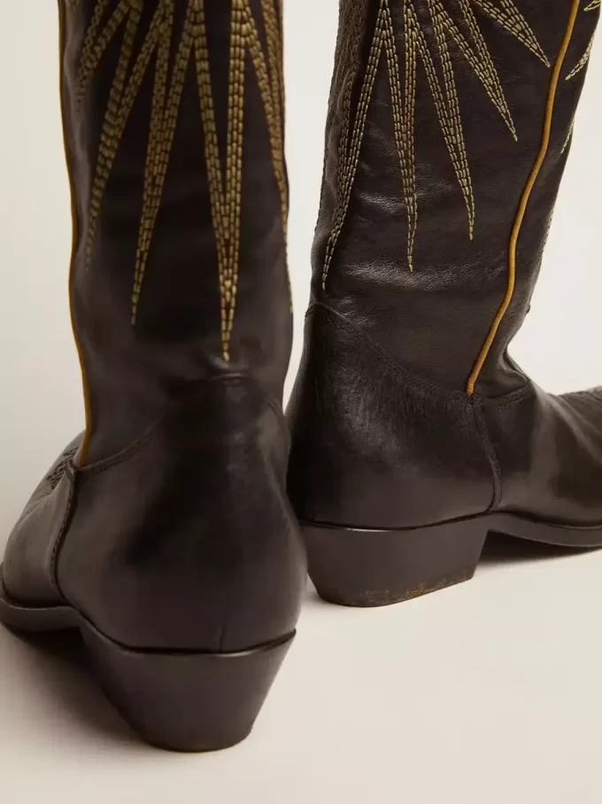 Stivali Wish Star da donna in pelle nera con stella in pelle laminata platino Stivali Wish Star da donna in pelle nera con stella in pelle laminata platino