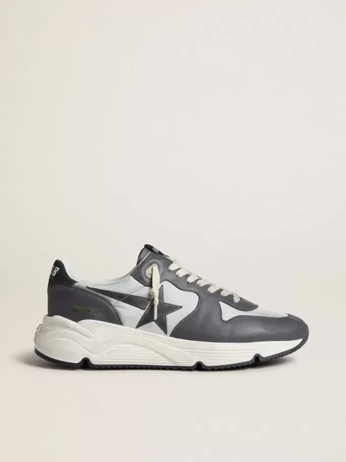 Suola da corsa da uomo in nylon grigio e pelle nappa nera con stella in pelle scamosciata nera Suola da corsa da uomo in nylon grigio e pelle nappa nera con stella in pelle scamosciata nera