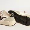 Suola Running con inserti in pelle scamosciata grigia e stella glitterata nera