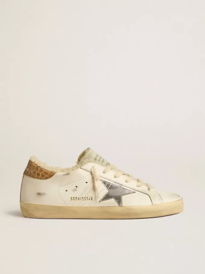 Super-Star con stella in pelle argentata e linguetta sul tallone in pelle con stampa cocco Super-Star con stella in pelle argentata e linguetta sul tallone in pelle con stampa cocco