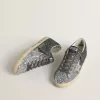 Super Star da donna con parte superiore glitterata e stella in pelle metallizzata argento