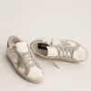 Super-Star da donna con stella e linguetta sul tallone in camoscio grigio