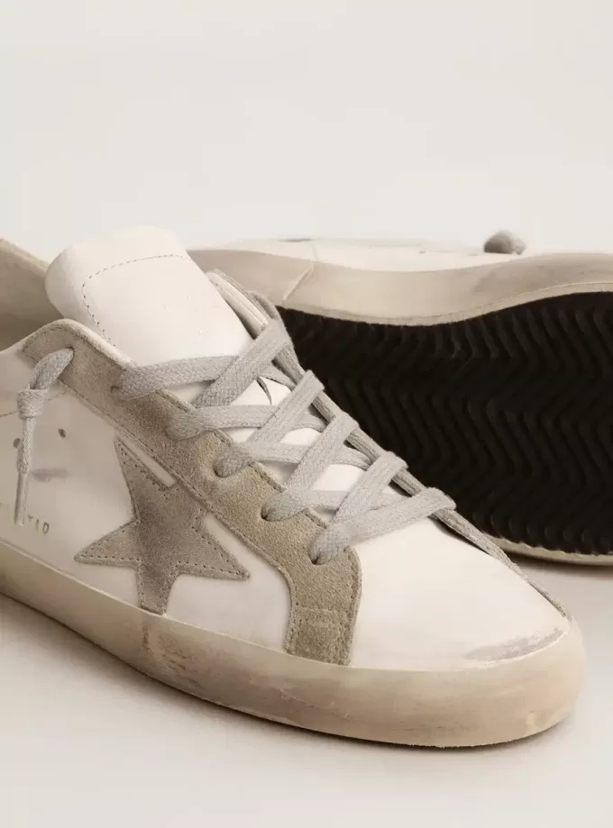 Super-Star da donna con stella e linguetta sul tallone in camoscio grigio