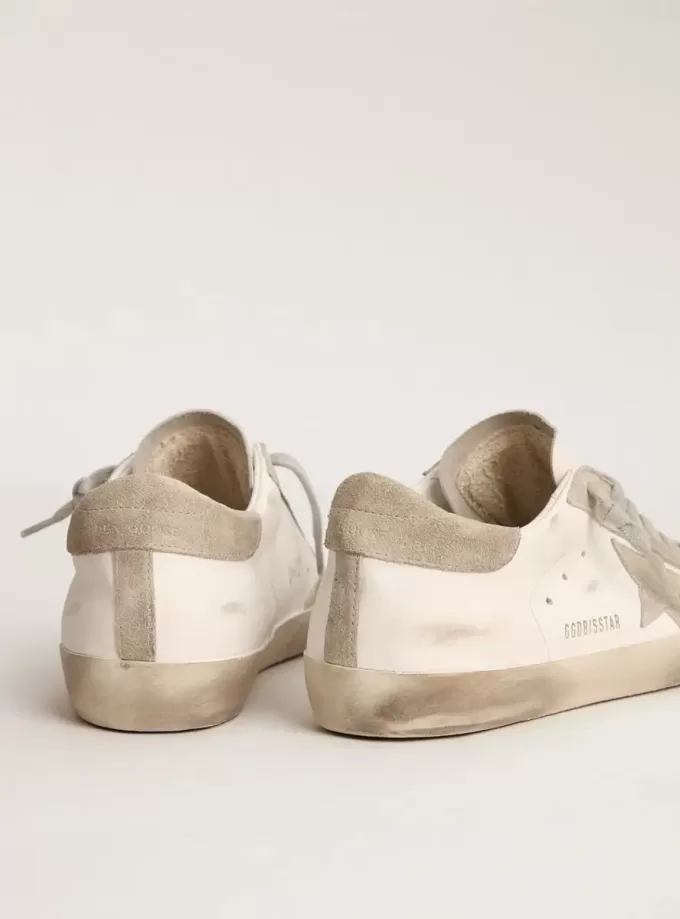 Super-Star da donna con stella e linguetta sul tallone in camoscio grigio