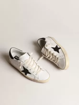 Super-Star da donna con stella in cristallo Swarovski nero e linguetta sul tallone