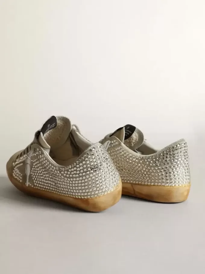 Super-Star da donna in nabuk bianco invecchiato con cristalli Swarovski