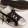 Super-Star da donna in pelle argento con inserti a contrasto Super-Star da donna in pelle argento con inserti a contrasto