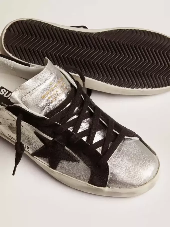 Super-Star da donna in pelle argento con inserti a contrasto Super-Star da donna in pelle argento con inserti a contrasto