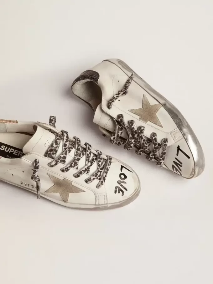 Super-Star da donna in pelle bianca con stella in pelle scamosciata grigia