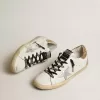 Super-Star da donna in pelle bianca con tallone glitterato Super-Star da donna in pelle bianca con tallone glitterato