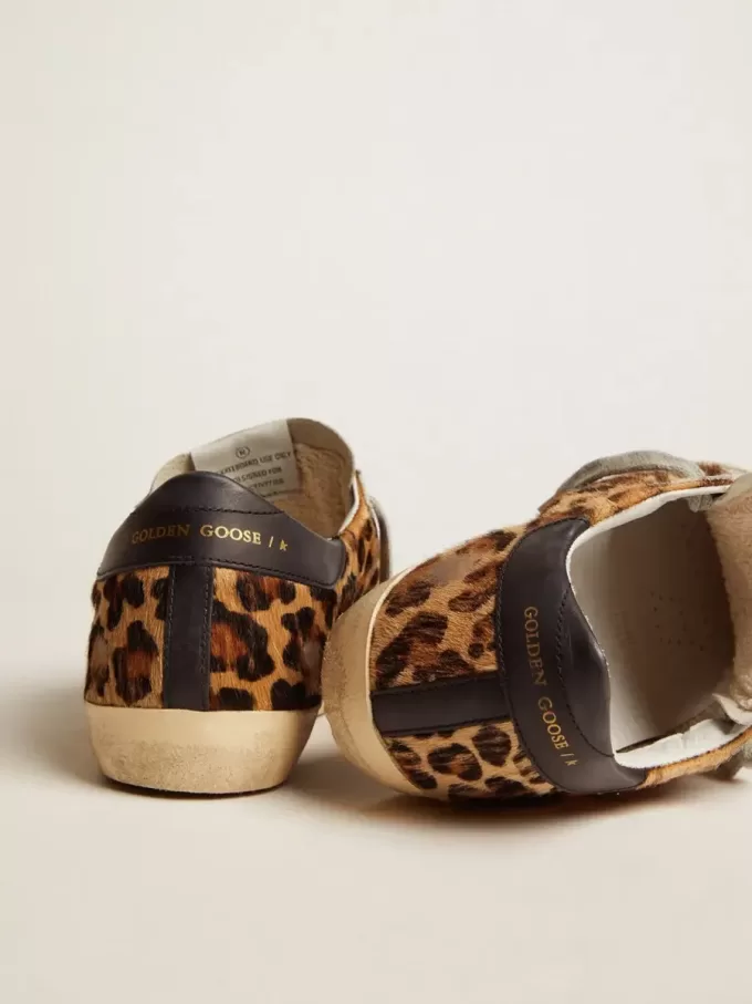 Super-Star da donna in pelle con stampa leopardata