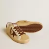 Super-Star da donna in pelle di cavallino beige con stella e linguetta sul tallone in pelle scamosciata marrone Super-Star da donna in pelle di cavallino beige con stella e linguetta sul tallone in pelle scamosciata marrone