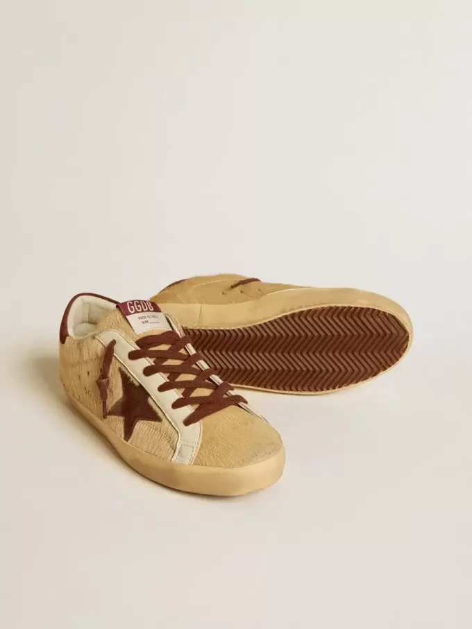Super-Star da donna in pelle di cavallino beige con stella e linguetta sul tallone in pelle scamosciata marrone Super-Star da donna in pelle di cavallino beige con stella e linguetta sul tallone in pelle scamosciata marrone