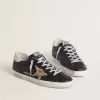 Super-Star da donna in pelle nappa nera con stella in pelle di cavallino con stampa zebrata e linguetta sul tallone in pelle beige Super-Star da donna in pelle nappa nera con stella in pelle di cavallino con stampa zebrata e linguetta sul tallone in pelle beige
