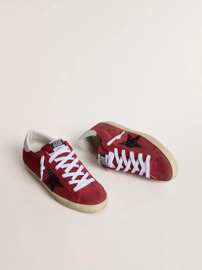 Super-Star da donna in pelle scamosciata rossa con stella glitterata e tallone bianco
