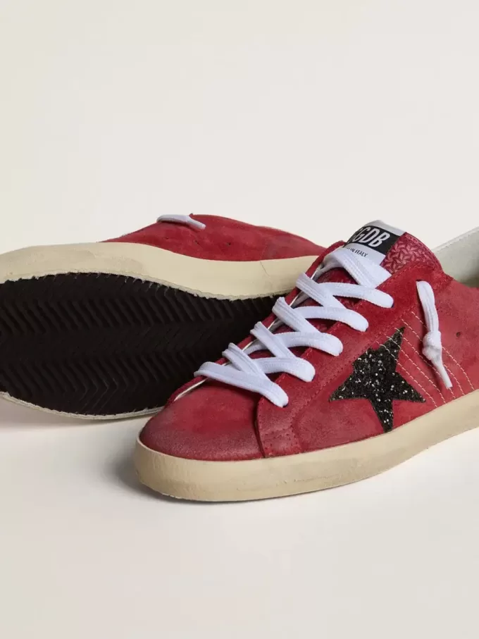 Super-Star da donna in pelle scamosciata rossa con stella glitterata e tallone bianco