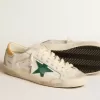 Super-Star da uomo con stella in pelle scamosciata verde e linguetta sul tallone in pelle con stampa cocco gialla Super-Star da uomo con stella in pelle scamosciata verde e linguetta sul tallone in pelle con stampa cocco gialla