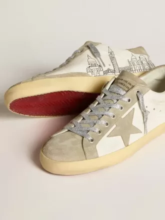 Super-Star da uomo in nappa con stella in camoscio grigio ghiaccio e ricamo nero Super-Star da uomo in nappa con stella in camoscio grigio ghiaccio e ricamo nero