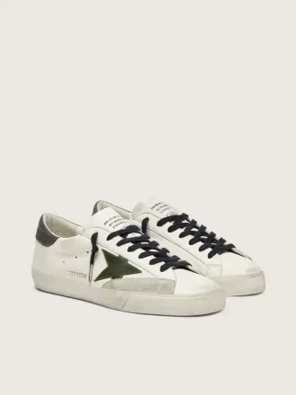 Super-Star da uomo in nappa con stella in pelle verde e linguetta sul tallone in pelle grigia Super-Star da uomo in nappa con stella in pelle verde e linguetta sul tallone in pelle grigia