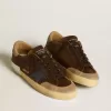 Super-Star da uomo in pelle con stella in pelle blu e linguetta sul tallone in nabuk beige Super-Star da uomo in pelle con stella in pelle blu e linguetta sul tallone in nabuk beige
