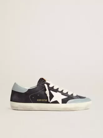 Super-Star da uomo in pelle scamosciata blu notte con stella in pelle bianca e linguetta sul tallone in pelle azzurra Super-Star da uomo in pelle scamosciata blu notte con stella in pelle bianca e linguetta sul tallone in pelle azzurra