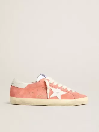 Super-Star da uomo in pelle scamosciata color corallo con stella e linguetta sul tallone in pelle bianca Super-Star da uomo in pelle scamosciata color corallo con stella e linguetta sul tallone in pelle bianca