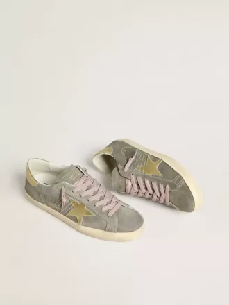 Super-Star da uomo in pelle scamosciata grigia con stella e linguetta sul tallone in pelle metallizzata dorata