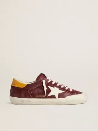 Super-Star da uomo in pelle scamosciata rosso mattone con stella in pelle bianca e linguetta sul tallone con stampa animalier Super-Star da uomo in pelle scamosciata rosso mattone con stella in pelle bianca e linguetta sul tallone con stampa animalier