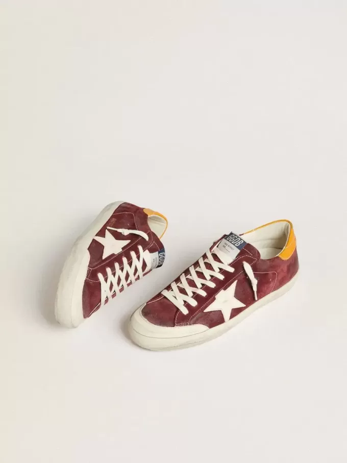 Super-Star da uomo in pelle scamosciata rosso mattone con stella in pelle bianca e linguetta sul tallone con stampa animalier Super-Star da uomo in pelle scamosciata rosso mattone con stella in pelle bianca e linguetta sul tallone con stampa animalier