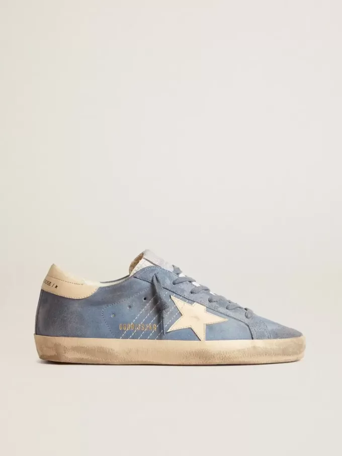 Super-Star in pelle scamosciata azzurra con stella e linguetta sul tallone in pelle beige Super-Star in pelle scamosciata azzurra con stella e linguetta sul tallone in pelle beige