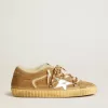 Super-Star in pelle scamosciata beige e shearling con stella in pelle metallizzata Super-Star in pelle scamosciata beige e shearling con stella in pelle metallizzata