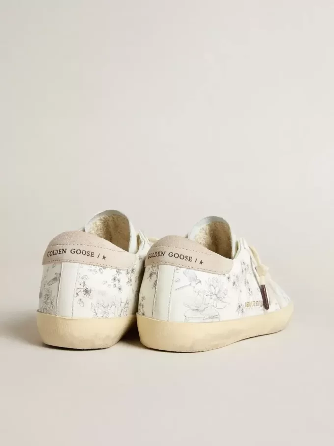 Super-Star LTD CNY da uomo in pelle bianca con scritte sulla tomaia Super-Star LTD CNY da uomo in pelle bianca con scritte sulla tomaia
