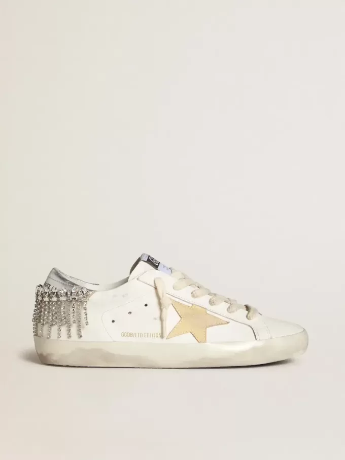 Super-Star LTD con stella in pelle scamosciata e linguetta sul tallone in pelle con cristalli Super-Star LTD con stella in pelle scamosciata e linguetta sul tallone in pelle con cristalli