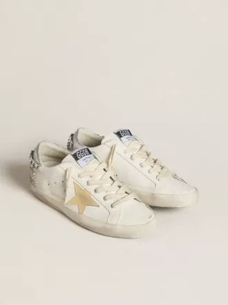 Super-Star LTD con stella in pelle scamosciata e linguetta sul tallone in pelle con cristalli Super-Star LTD con stella in pelle scamosciata e linguetta sul tallone in pelle con cristalli