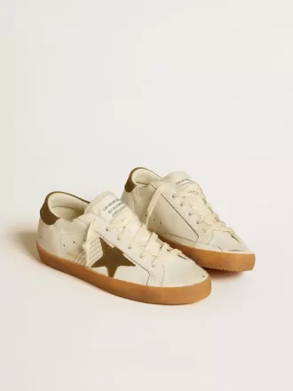 Super-Star LTD da donna con stella e linguetta sul tallone in nabuk verde militare Super-Star LTD da donna con stella e linguetta sul tallone in nabuk verde militare