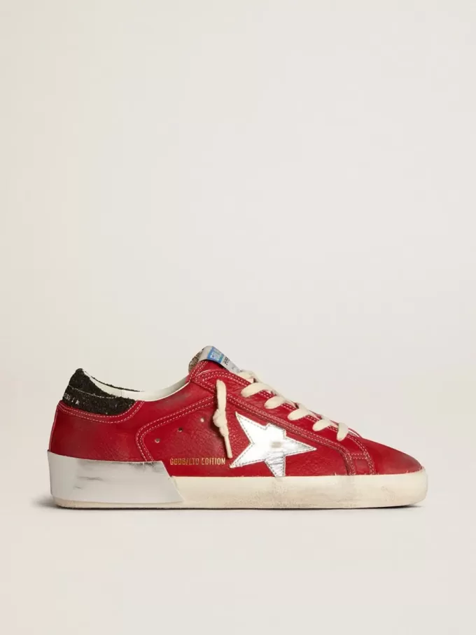 Super-Star LTD da donna in nabuk rosso con stella in pelle e tallone glitterato Super-Star LTD da donna in nabuk rosso con stella in pelle e tallone glitterato