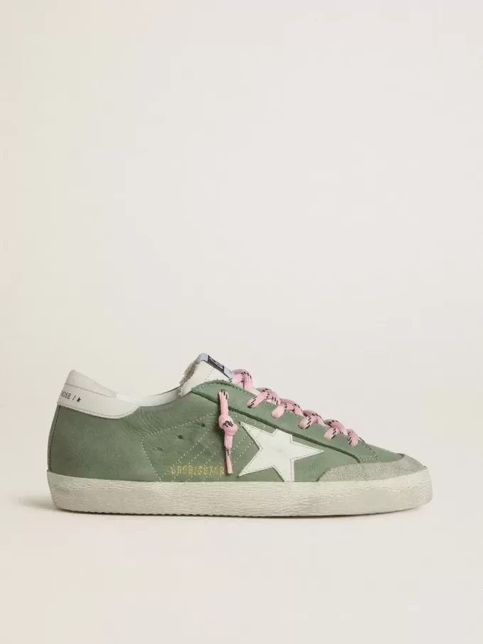 Super-Star LTD da donna in nabuk verde con stella e linguetta sul tallone in pelle bianca Super-Star LTD da donna in nabuk verde con stella e linguetta sul tallone in pelle bianca