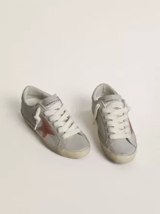 Super-Star LTD da donna in pelle grigia con stella in camoscio rosso mattone