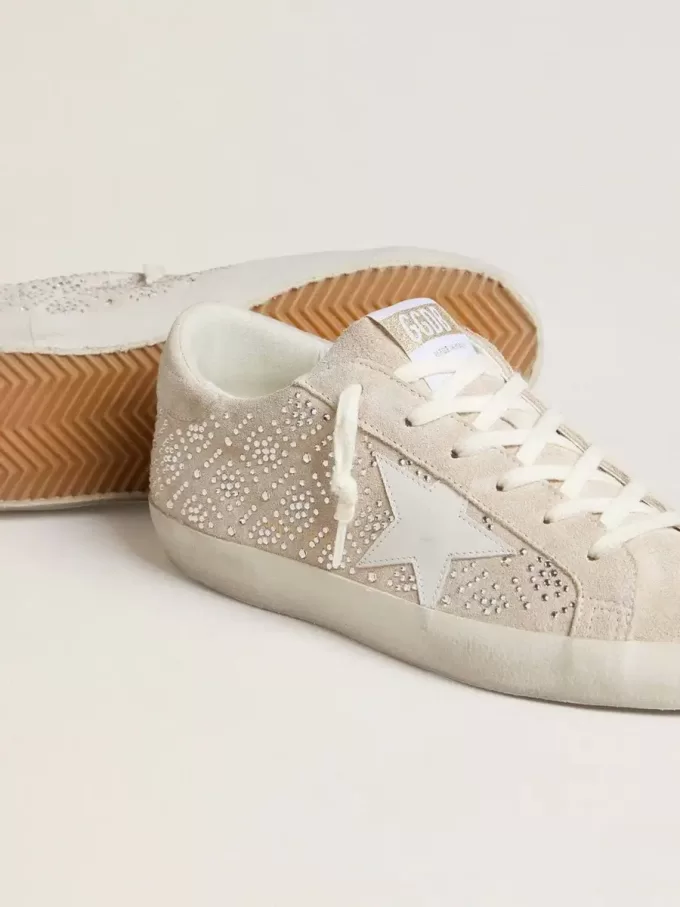 Super-Star LTD da donna in pelle scamosciata con cristalli Swarovski e stella in pelle grigio ghiaccio Super-Star LTD da donna in pelle scamosciata con cristalli Swarovski e stella in pelle grigio ghiaccio