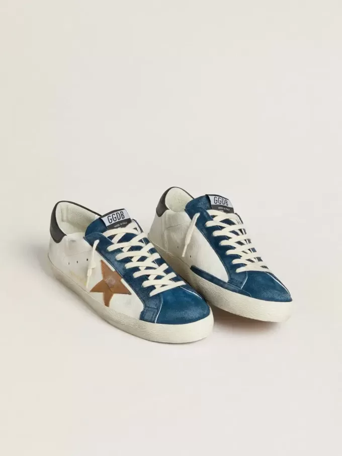 Super-Star LTD da uomo con stella in pelle color tabacco con stampa cocco e linguetta sul tallone in pelle nera Super-Star LTD da uomo con stella in pelle color tabacco con stampa cocco e linguetta sul tallone in pelle nera