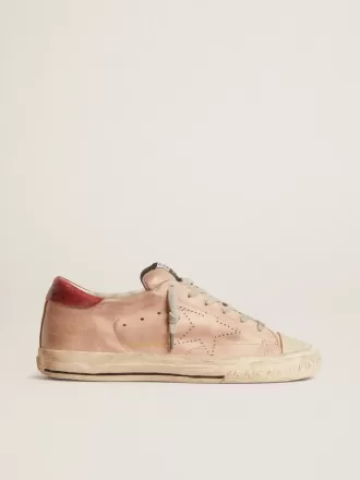 Super-Star LTD in nabuk rosa con stella traforata e linguetta in pelle sul tallone