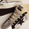 Super-Star Sabot da donna in pelle laminata argento con stella nera Super-Star Sabot da donna in pelle laminata argento con stella nera