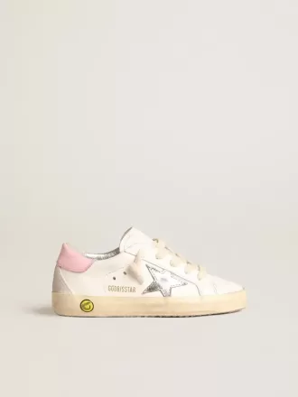 Super-Star Young con stella in pelle argentata e linguetta rosa sul tallone