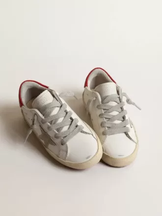 Super-Star Young con stella in pelle scamosciata e tallone in pelle rossa