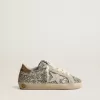 Super-Star Young glitterata con stella in pelle scamosciata e linguetta dorata sul tallone